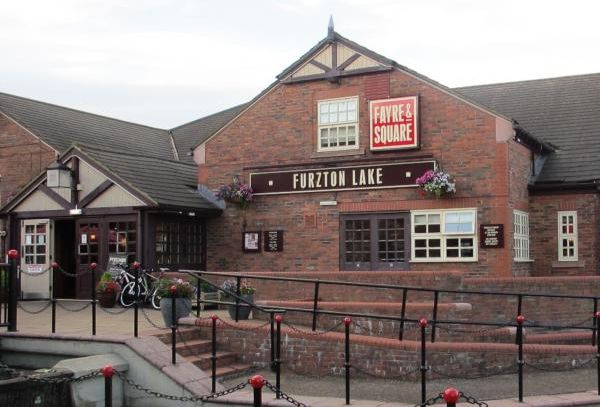 CAMRA Furzton Lake Milton Keynes Lakeside Garden Pub