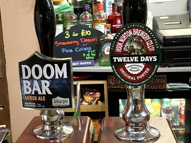 (Pub, Bar). Published on 13-01-2024