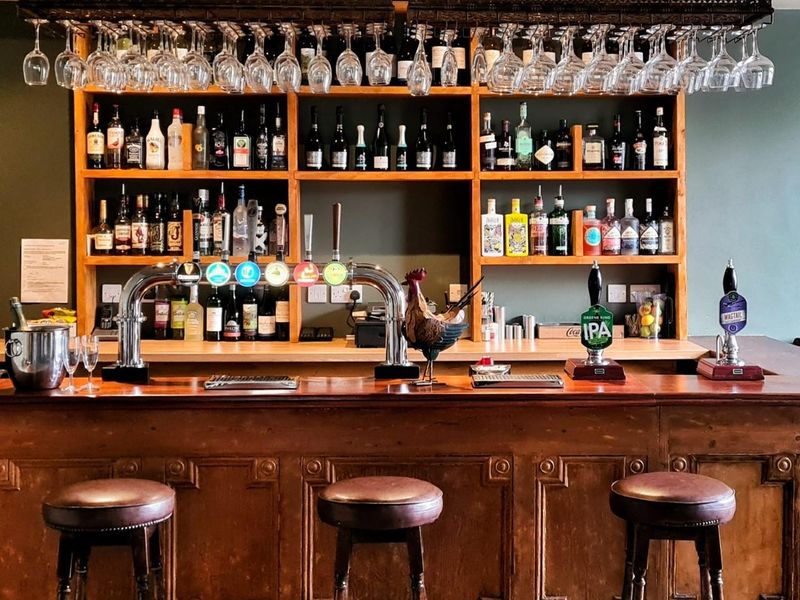 (Pub, Bar). Published on 13-10-2021 