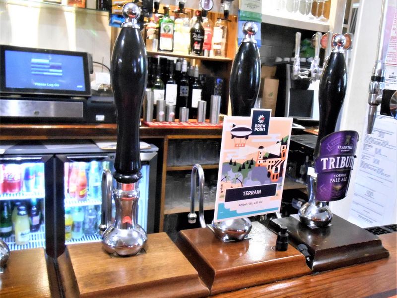 (Pub, Bar). Published on 18-03-2022
