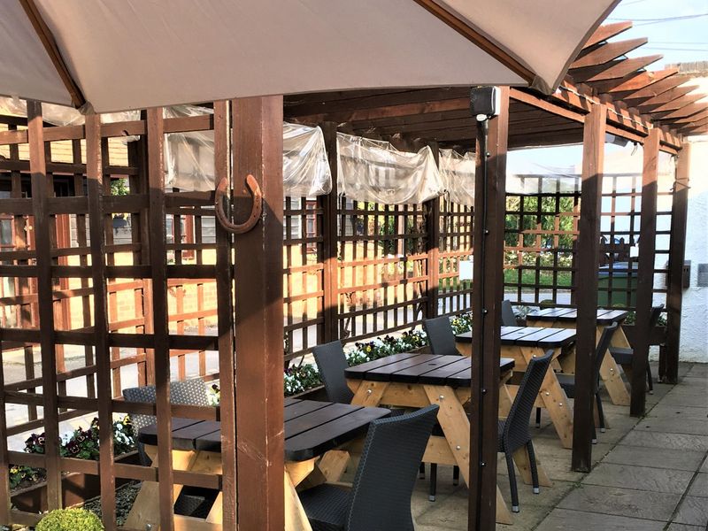 (Pub, External, Garden). Published on 23-03-2022