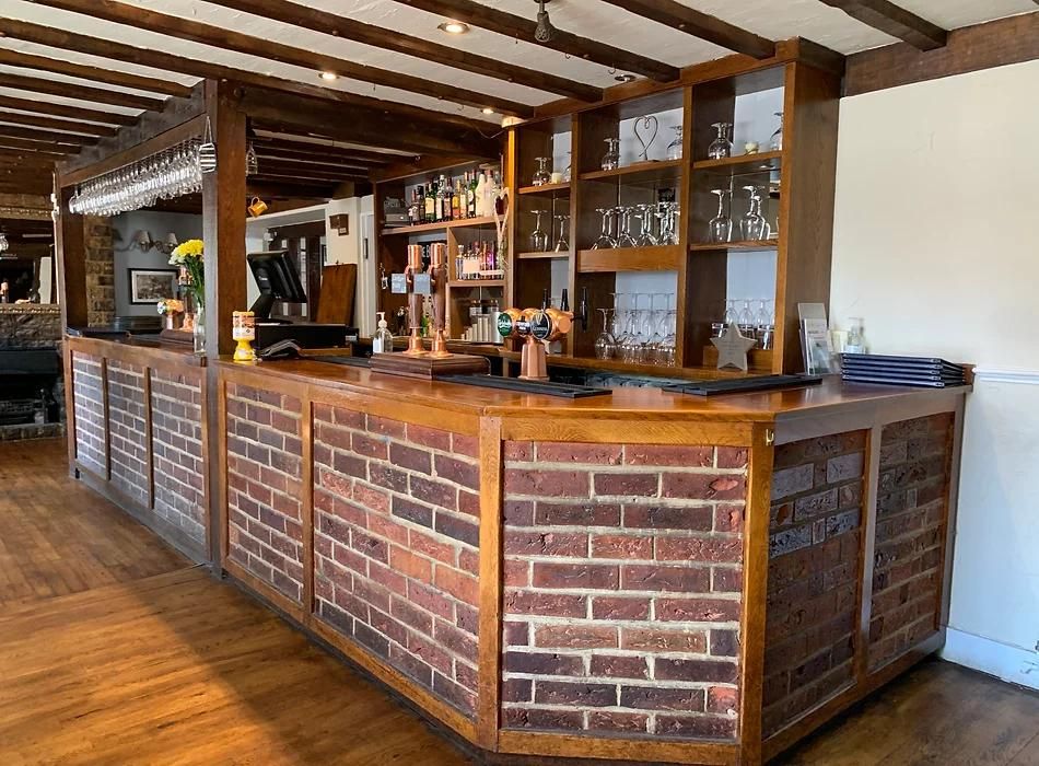 (Pub, Bar). Published on 09-07-2022