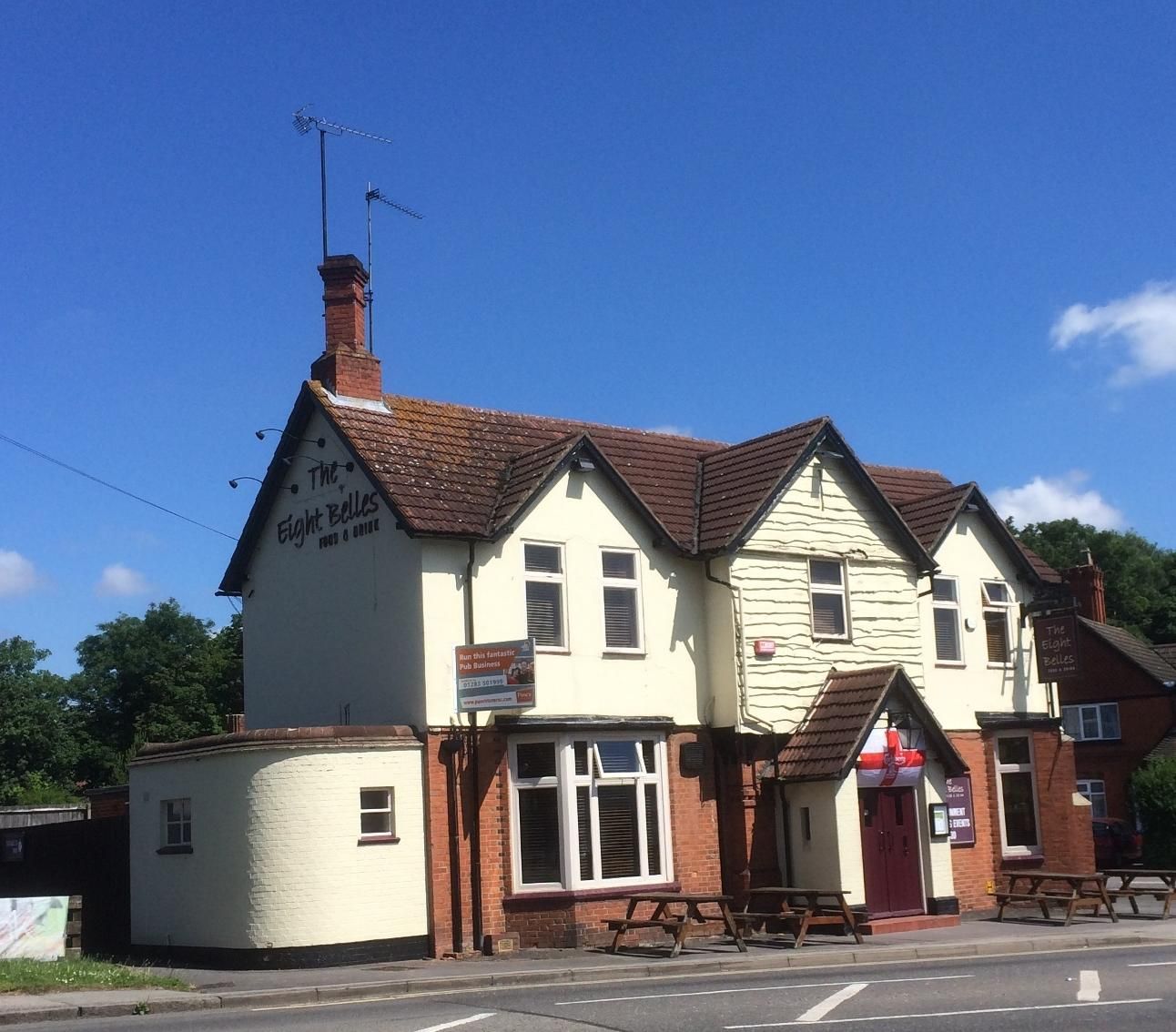 Eight Belles, Bletchley. (Pub, External, Key). Published on 22-06-2014