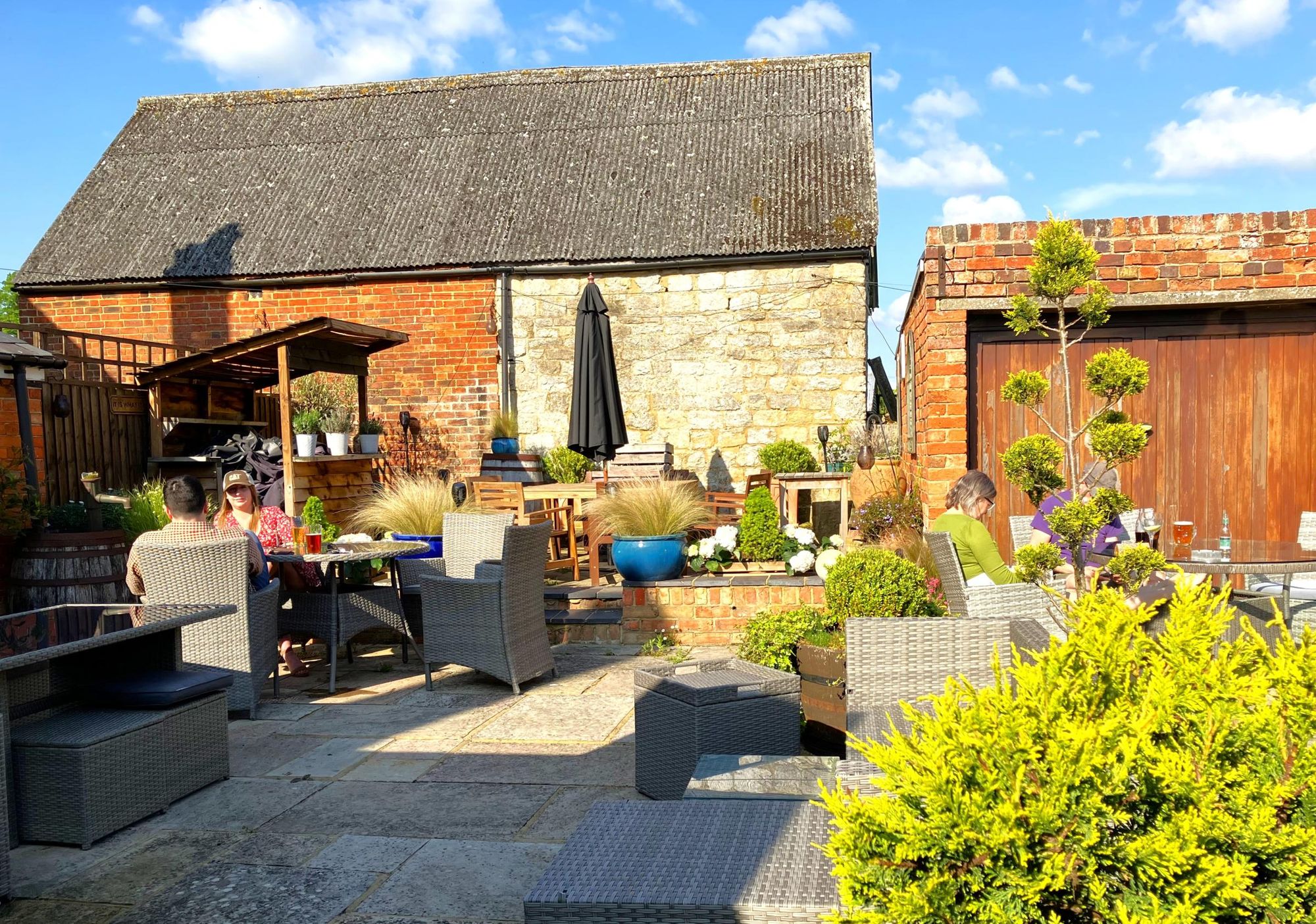 New Inn, Padbury . (Pub, External, Garden). Published on 21-05-2023