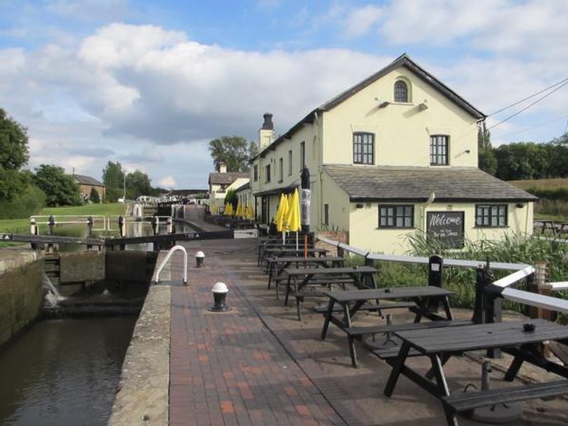 Three Locks, Stoke Hammond. (Pub, External, Key). Published on 22-02-2015