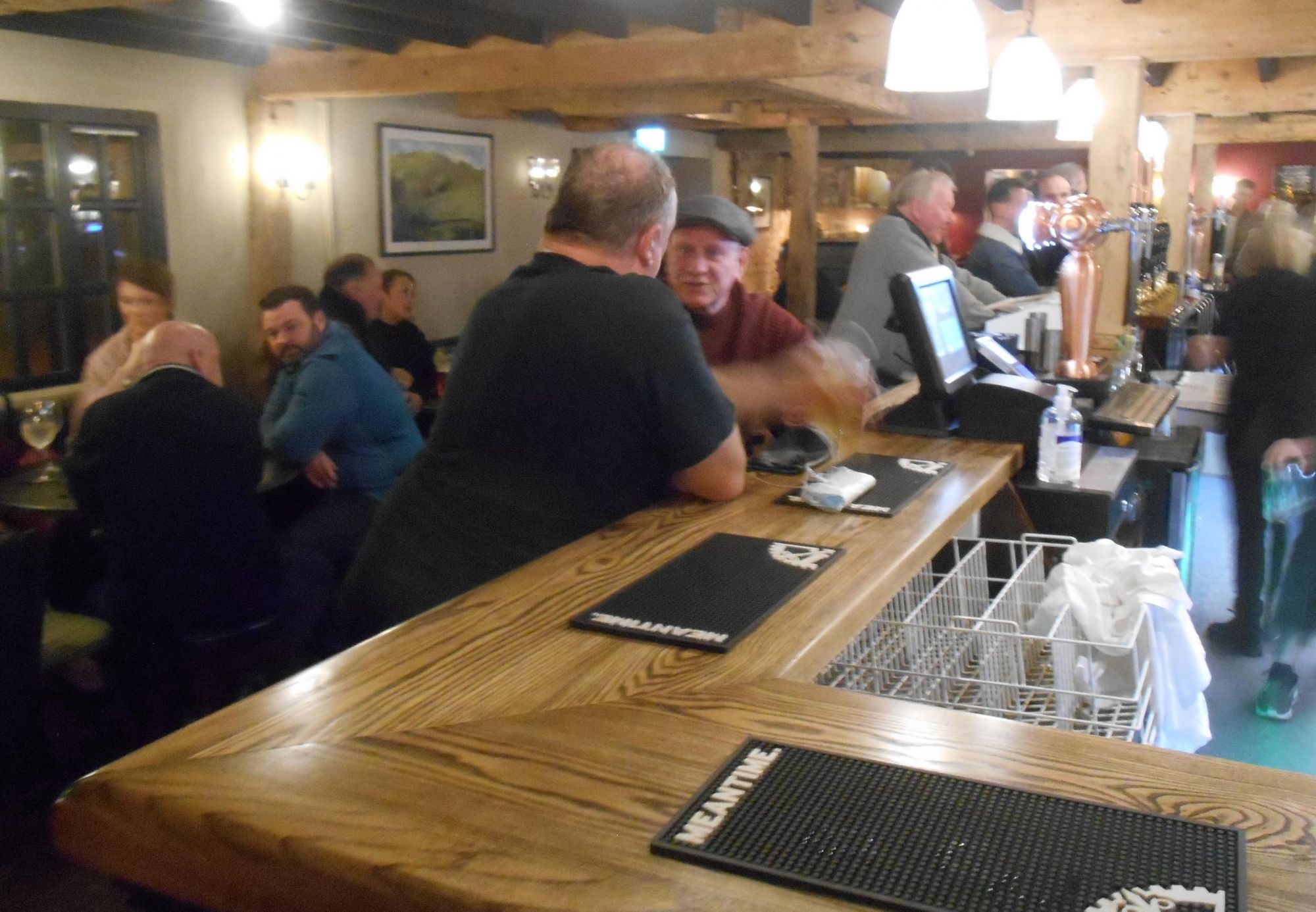 (Pub, Bar, Customers). Published on 28-02-2020