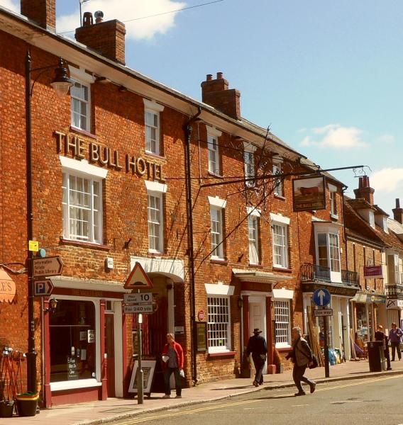 Bull, Stony Stratford. (Pub, External). Published on 23-02-2015