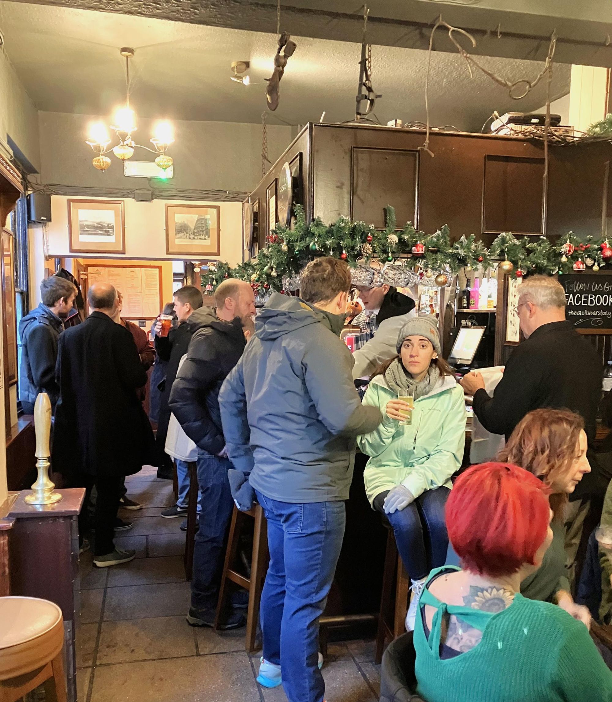 (Pub, Bar, Customers). Published on 30-12-2022