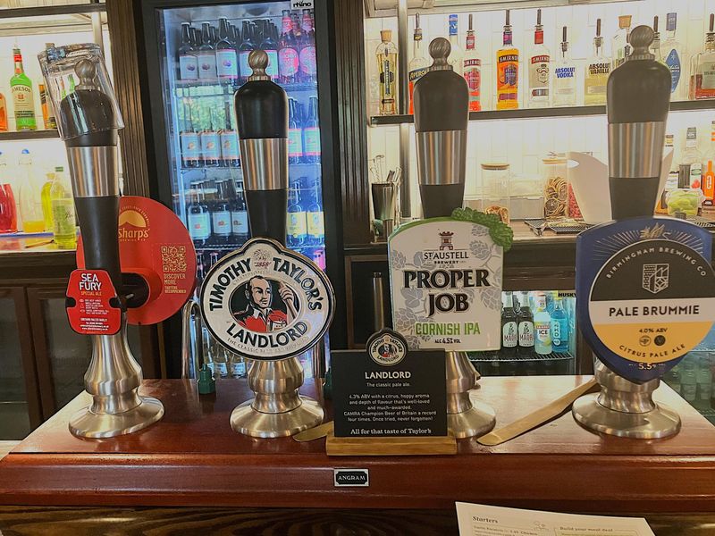(Pub, Bar). Published on 04-08-2026 