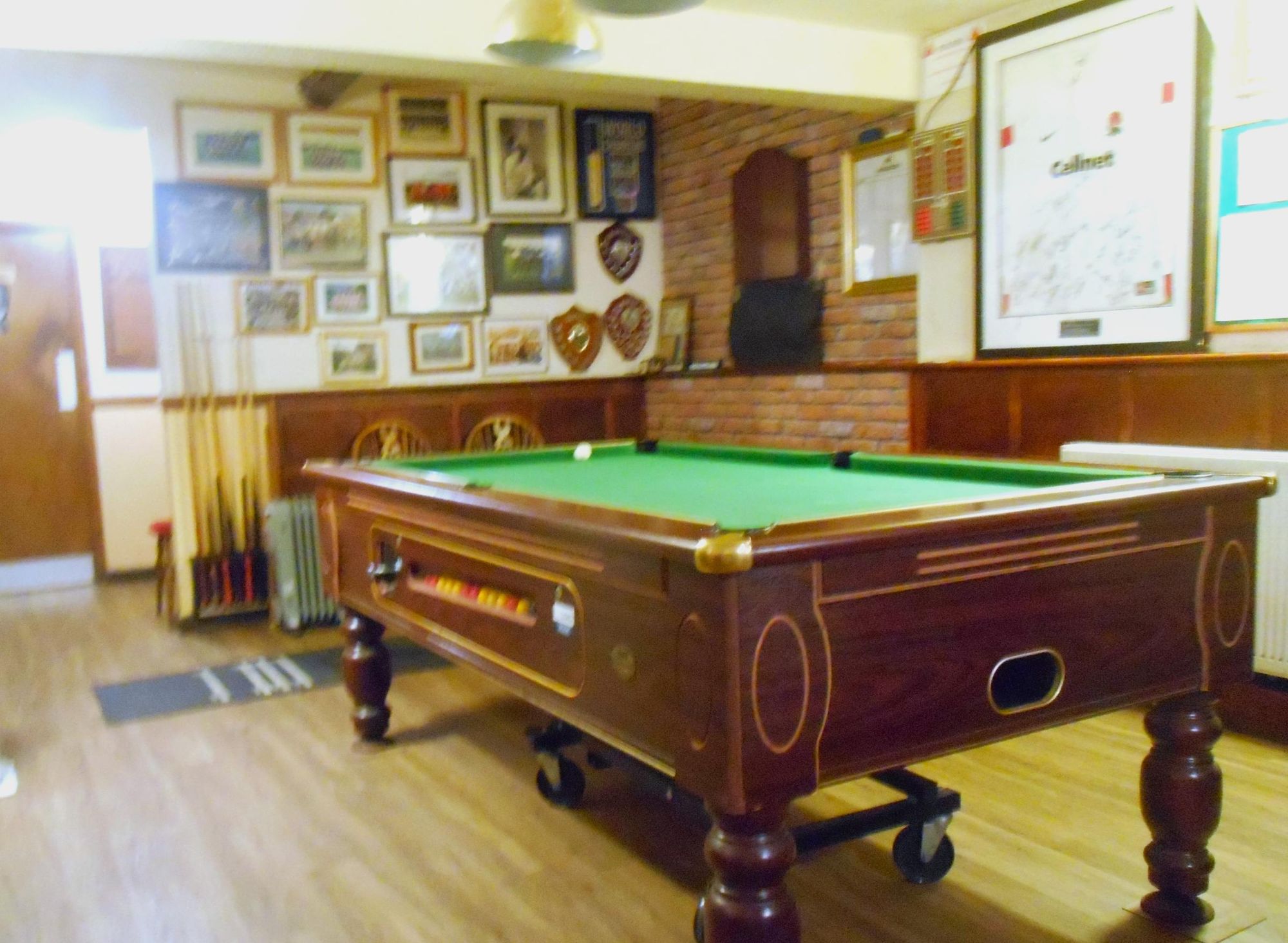 (Pub, Bar). Published on 14-02-2023