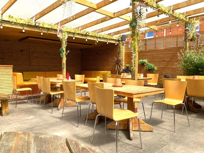 (Pub, External, Garden). Published on 14-08-2023