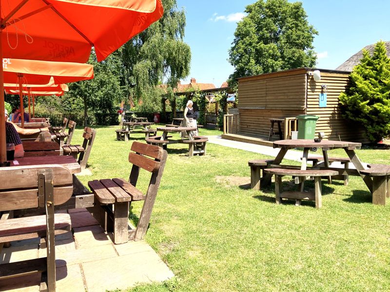 (Pub, External, Garden). Published on 14-07-2024