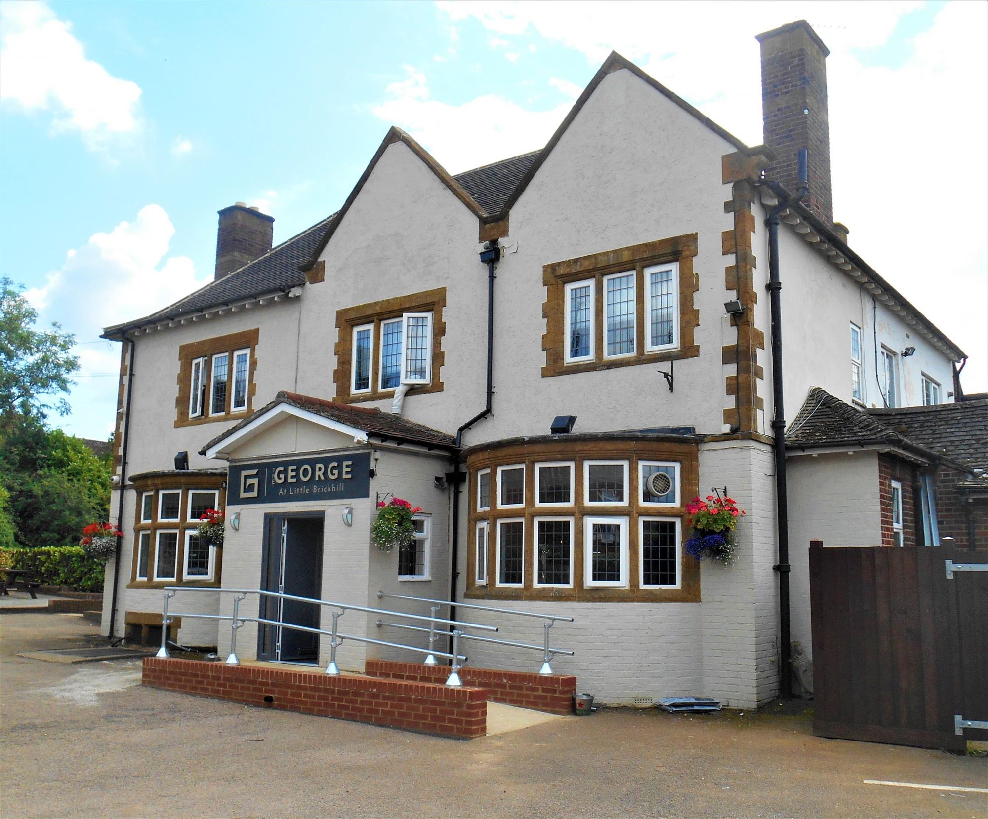 (Pub, Key). Published on 10-08-2021