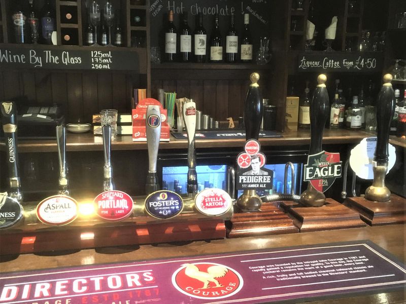 (Pub, Bar). Published on 16-02-2022 