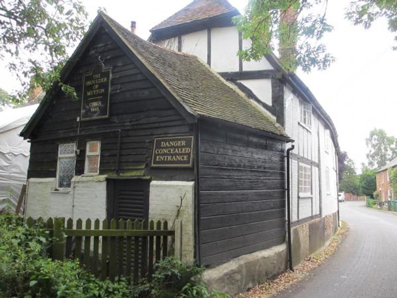 Shoulder of Mutton, Little Horwood. (Pub, External, Key). Published on 22-02-2015