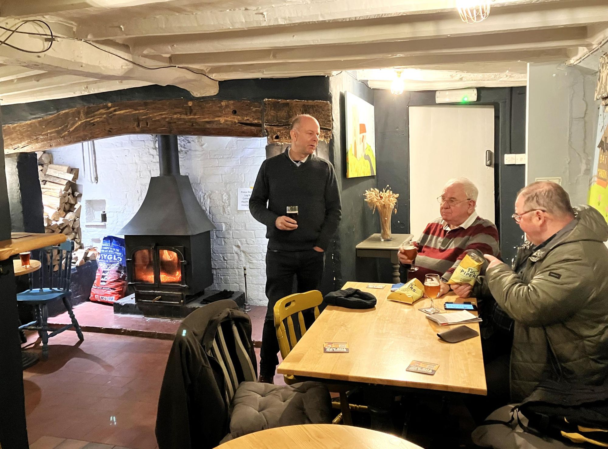 (Pub, Bar, Customers, Branch). Published on 13-01-2024