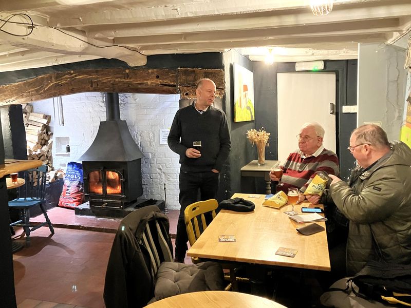 (Pub, Bar, Customers, Branch). Published on 13-01-2024