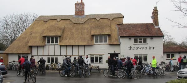 Swan, Milton Keynes Village. (Pub, External). Published on 22-02-2015