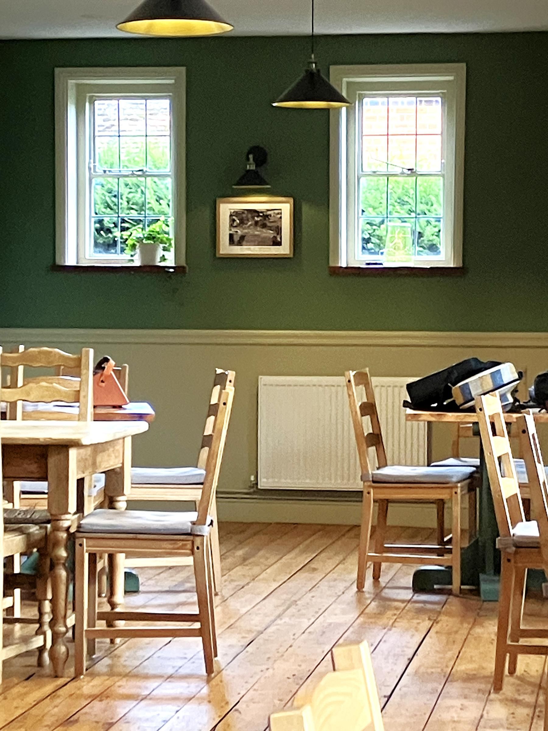 (Pub, Bar). Published on 29-08-2025