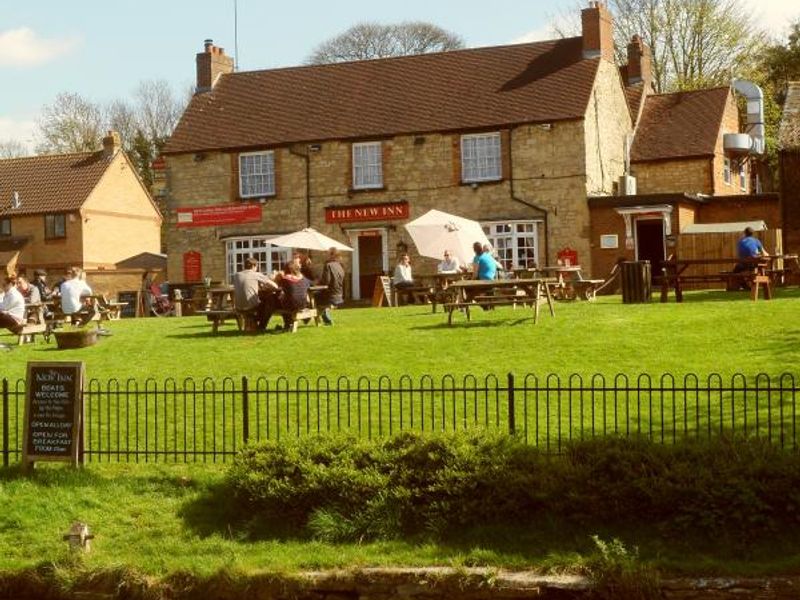 New Inn, New Bradwell. (Pub, External). Published on 23-02-2015 