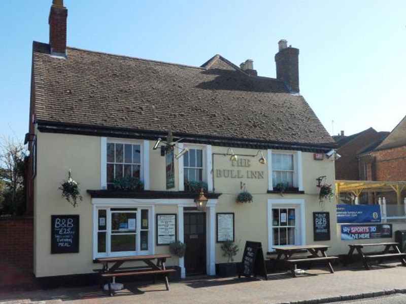 The Bull, Newport Pagnell. (Pub, External). Published on 02-07-2014