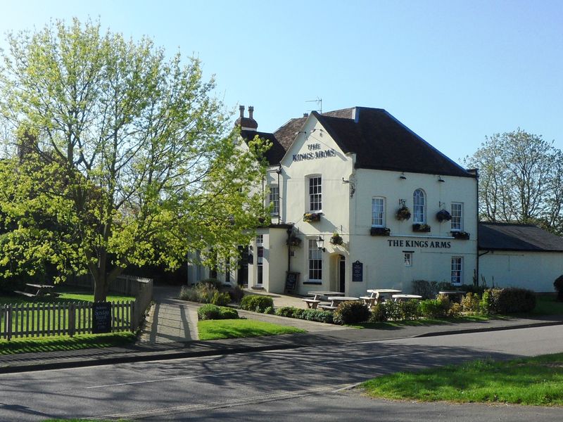 The Kings Arms, Newport Pagnell. (Pub, External). Published on 13-04-2014