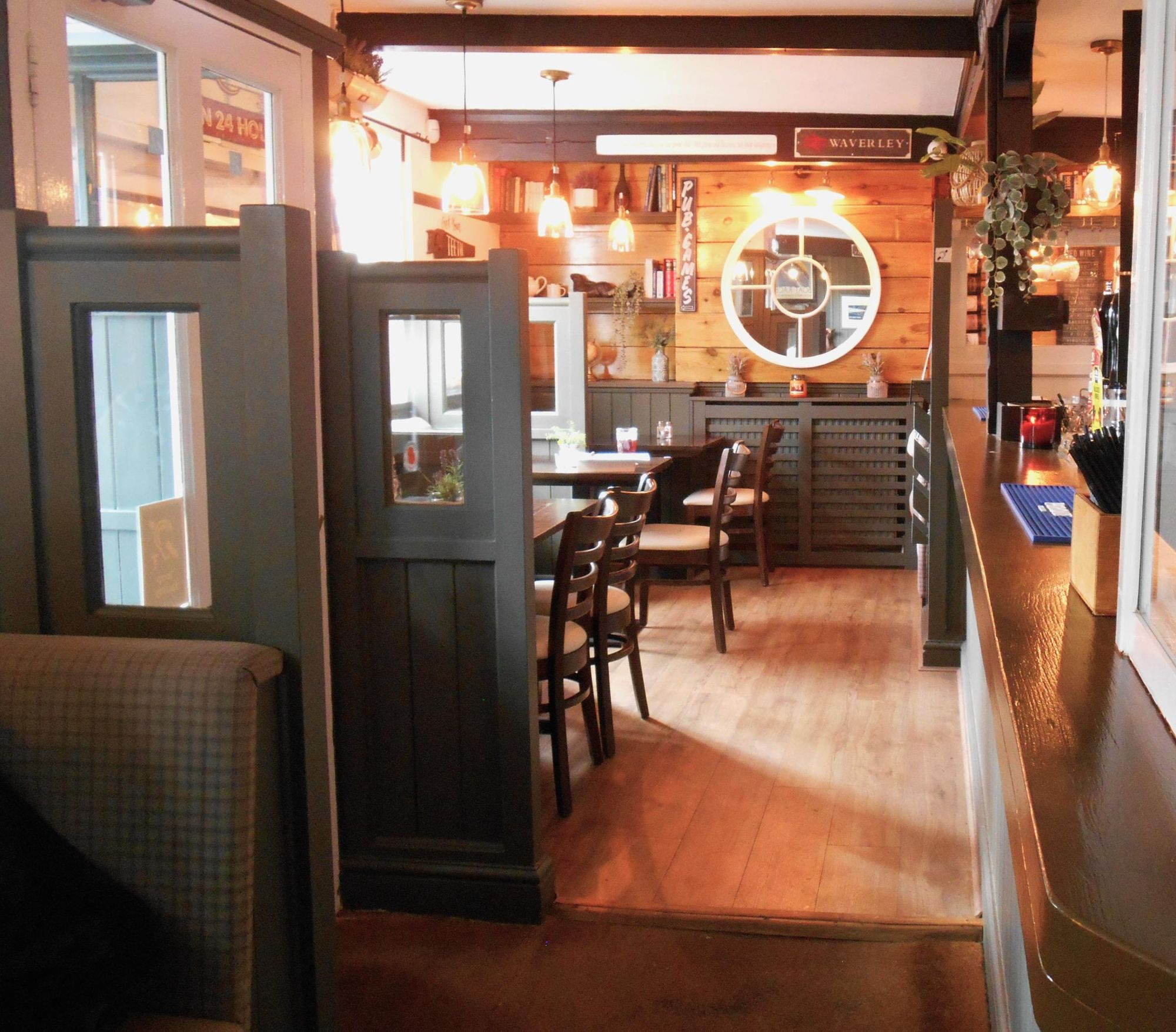 (Pub, Bar). Published on 19-03-2023