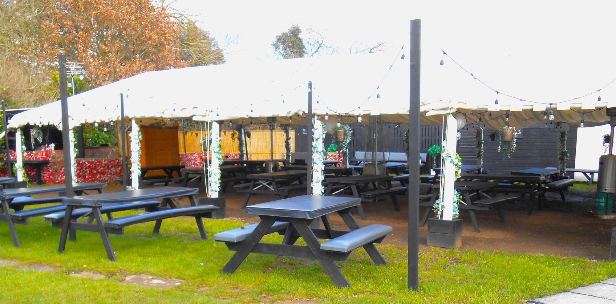 (Pub, External, Garden). Published on 19-03-2023
