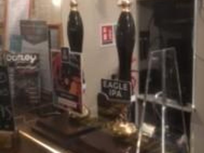 (Pub, Bar). Published on 12-01-2022