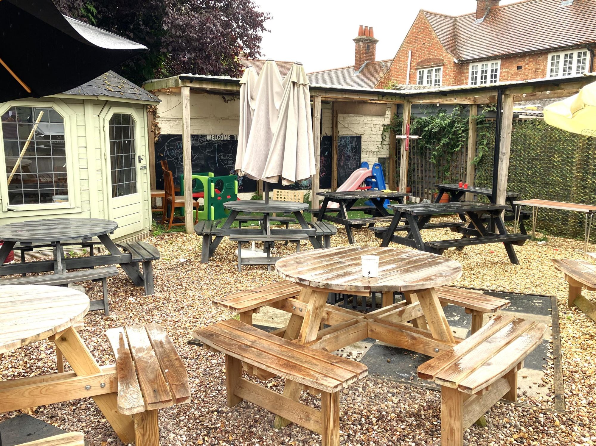 (Pub, External, Garden). Published on 21-07-2024