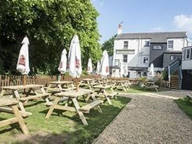 (Pub, Garden). Published on 22-07-2022 