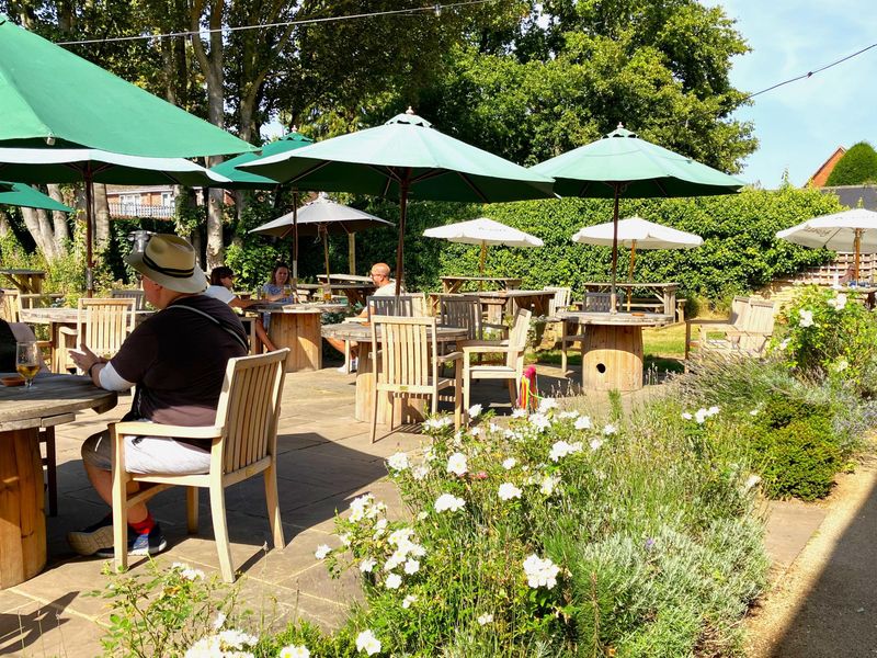 (Pub, External, Garden). Published on 10-09-2023