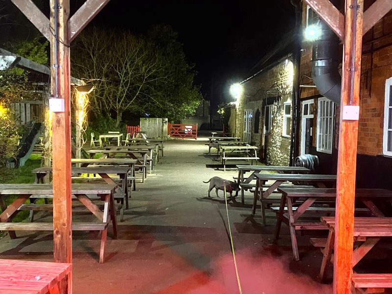 (Pub, External, Garden). Published on 21-02-2023