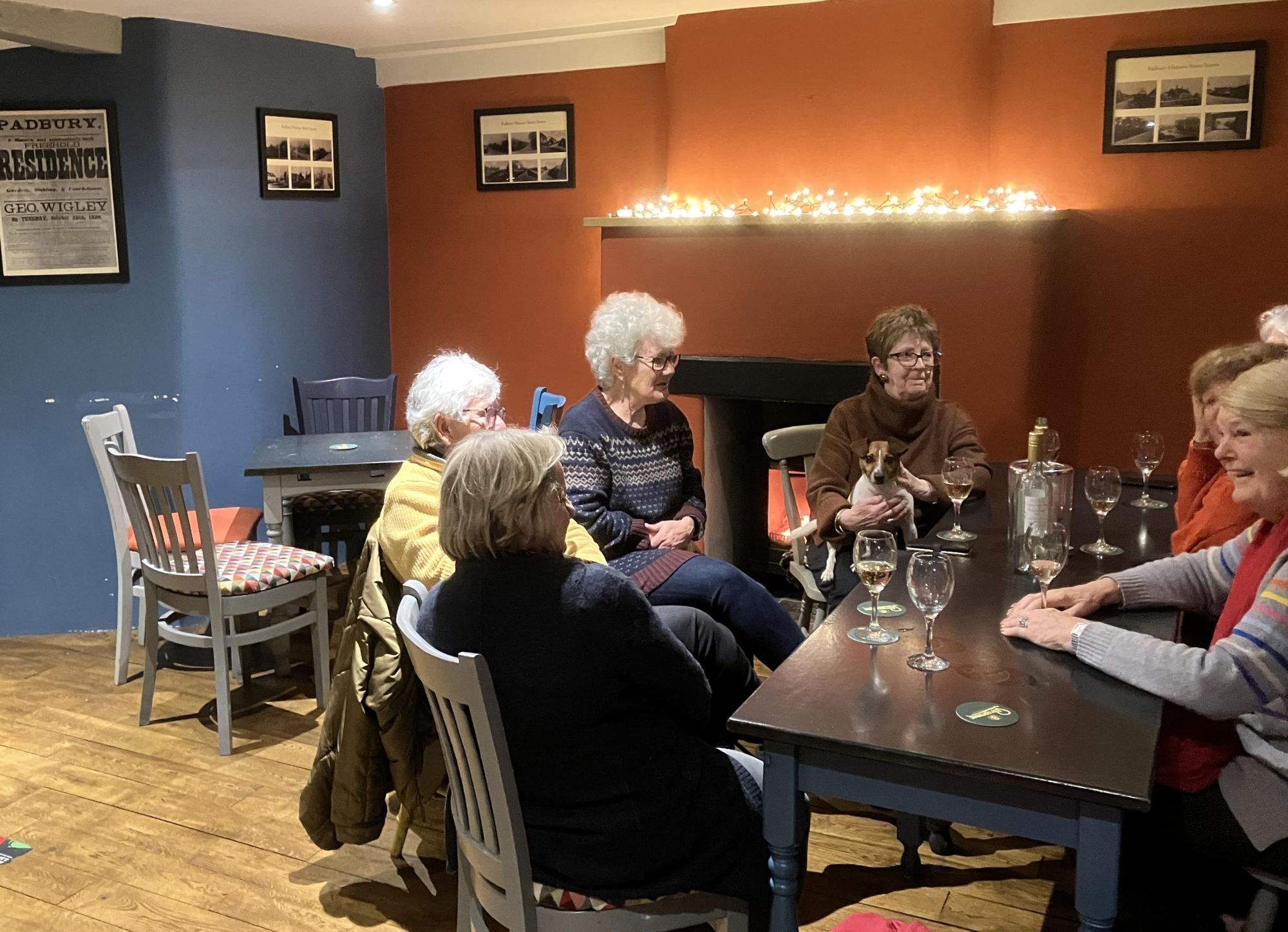 (Pub, Bar, Customers). Published on 06-01-2023