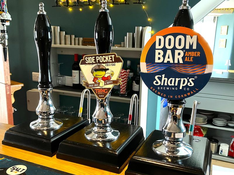 (Pub, Bar). Published on 17-04-2026 