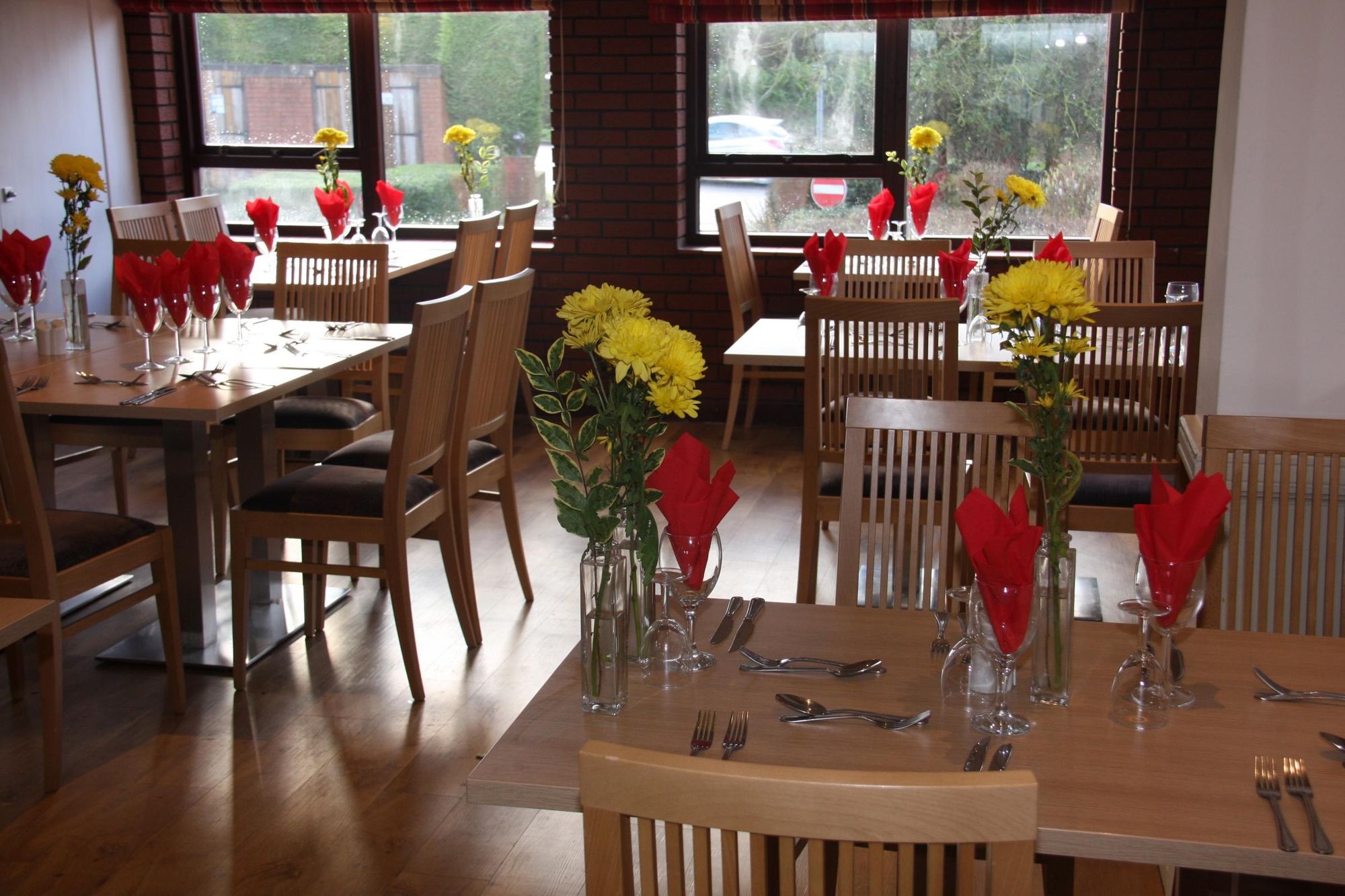 (Pub, Restaurant). Published on 30-03-2022