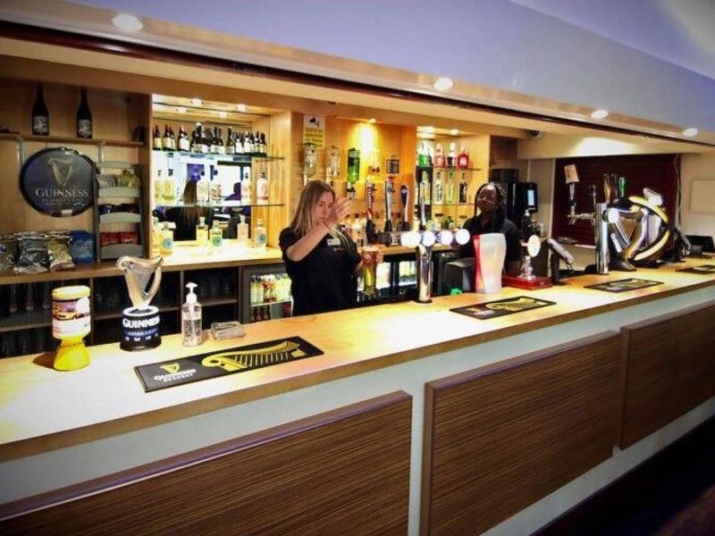 (Pub, Bar). Published on 26-02-2022 