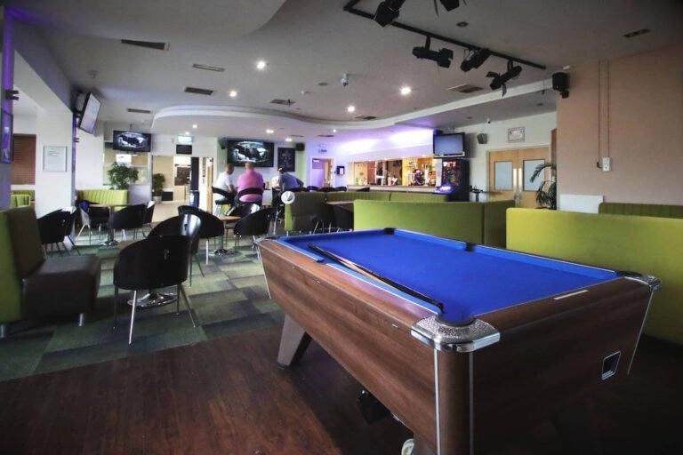 (Pub, Bar). Published on 26-02-2022