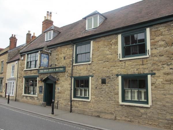 Swan Inn and Bistro, Olney. (Pub, External, Key). Published on 22-02-2015