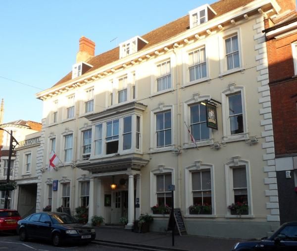 Swan Revived, Newport Pagnell. (Pub, External, Key). Published on 23-02-2015