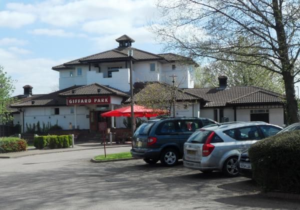 Giffard Park. (Pub, External). Published on 23-02-2015