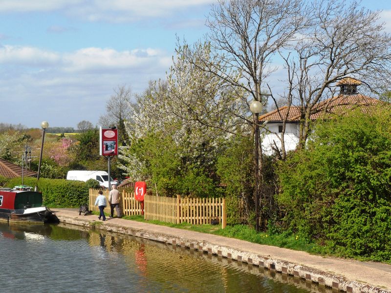 Giffard Park, Giffard Park, MK. (Pub, External). Published on 13-04-2014