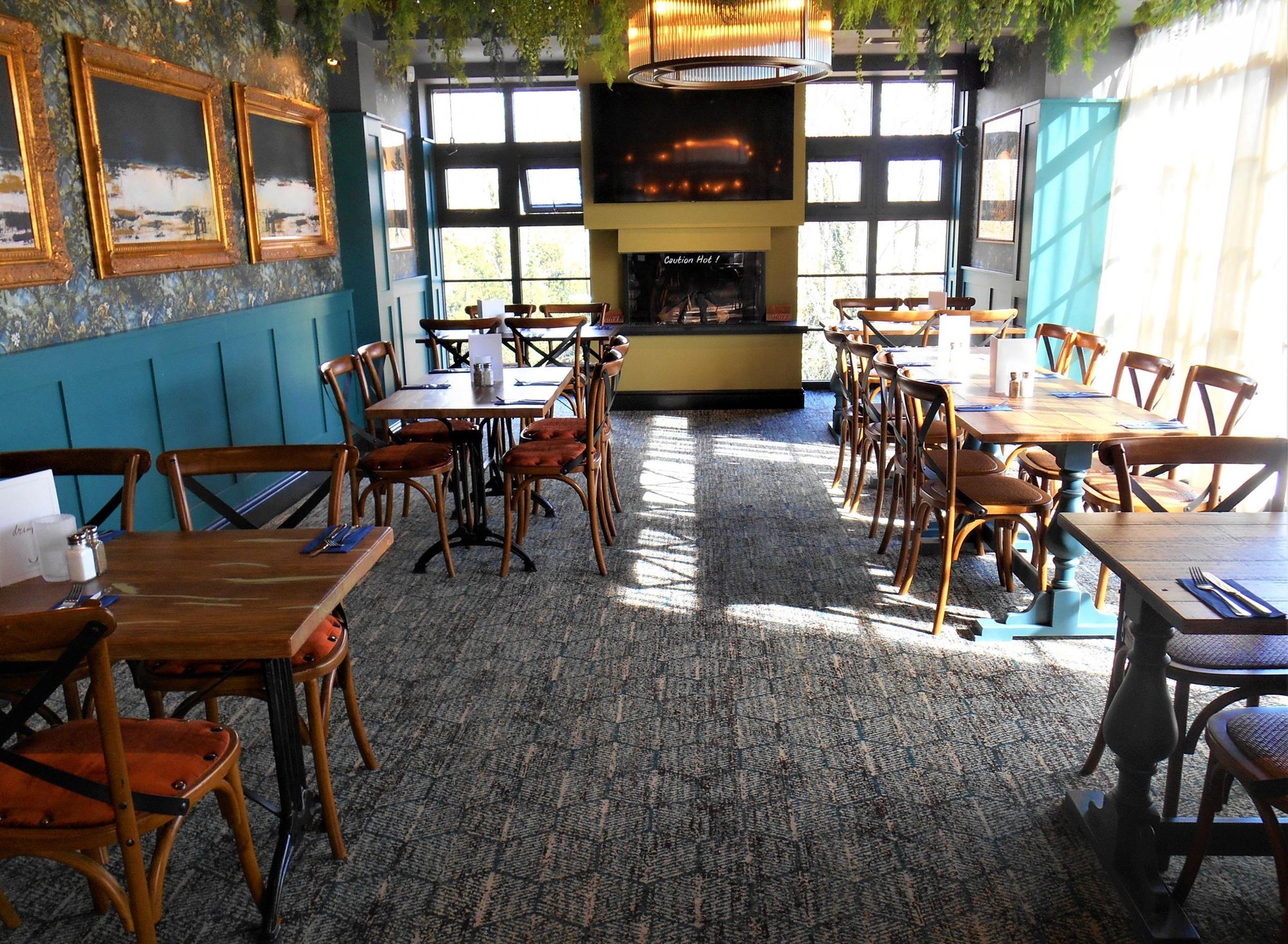 (Pub, Restaurant). Published on 01-04-2022