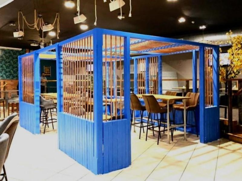 (Pub, Bar). Published on 10-09-2022 