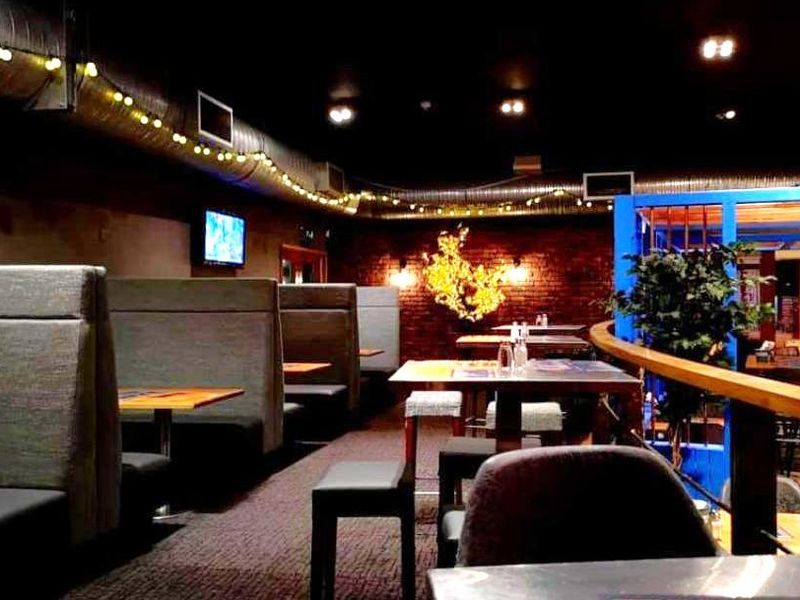 (Pub, Bar). Published on 10-09-2022 