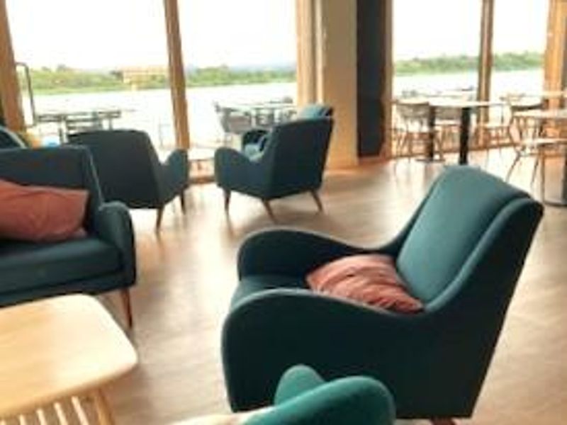 (Pub, Bar). Published on 14-08-2023 