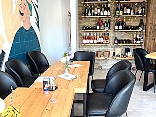 (Pub, Bar). Published on 07-05-2025
