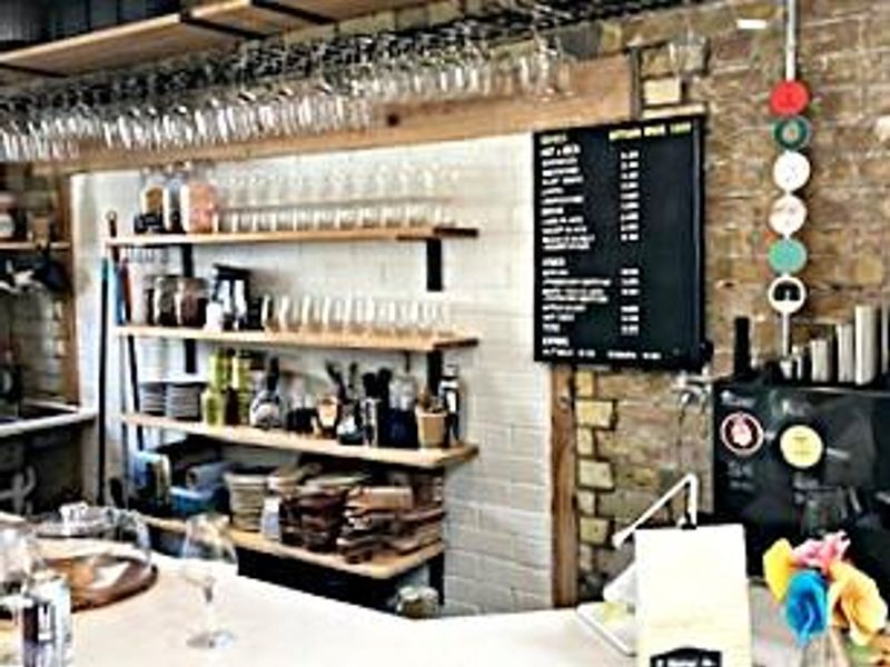(Pub, Bar). Published on 07-05-2025 