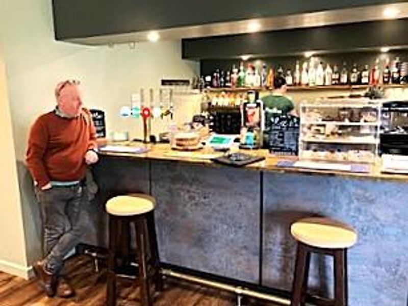 (Pub, Bar). Published on 17-06-2025