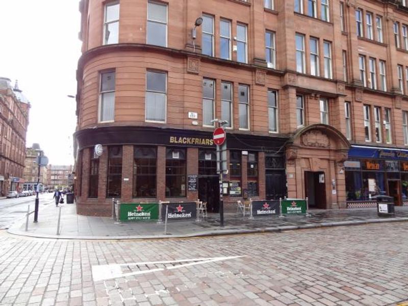 (Pub, External, Bar, Sign). Published on 18-08-2013 
